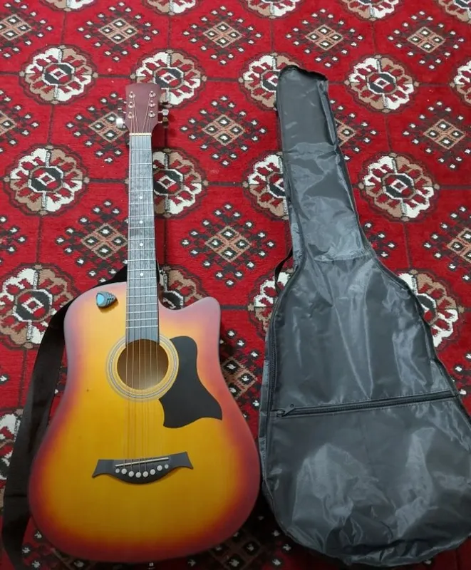 gitara juda chiroyli