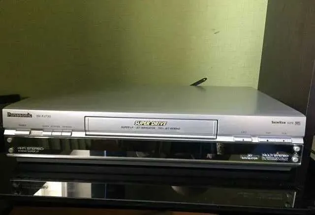 Panasonic NV-FJ730 Hi-Fi видеомагнитофон на разбор