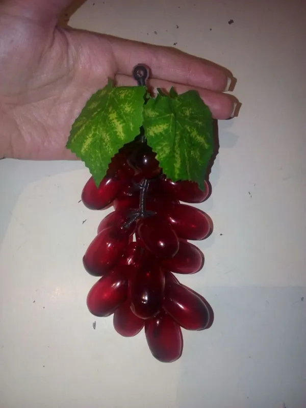 Елочная игрушка виноград