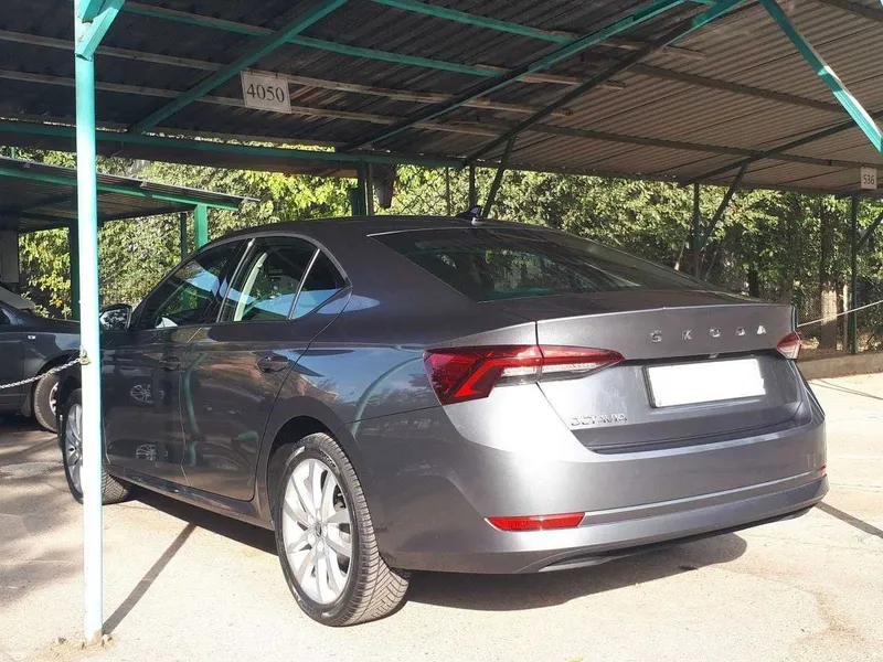 Продается Skoda Octavia 1.4 2021 года — фото 1