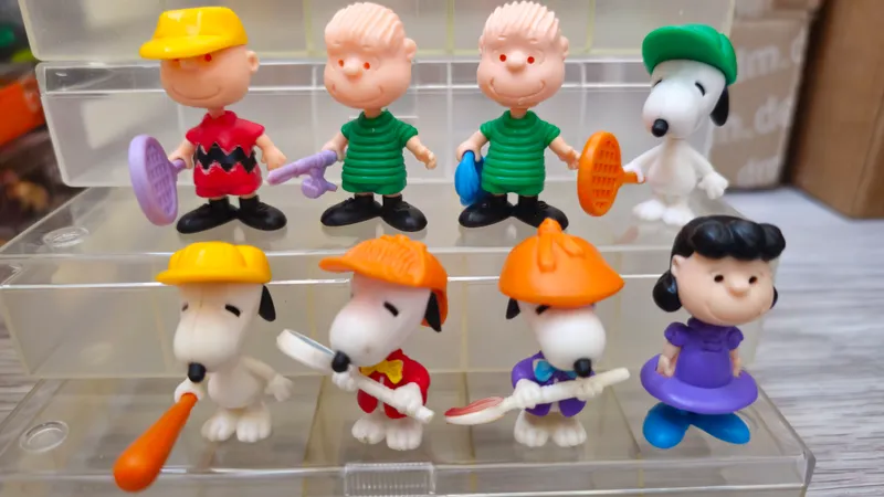 Снупи (Snoopy) Kinder Surprise 1993г. Оригинал.