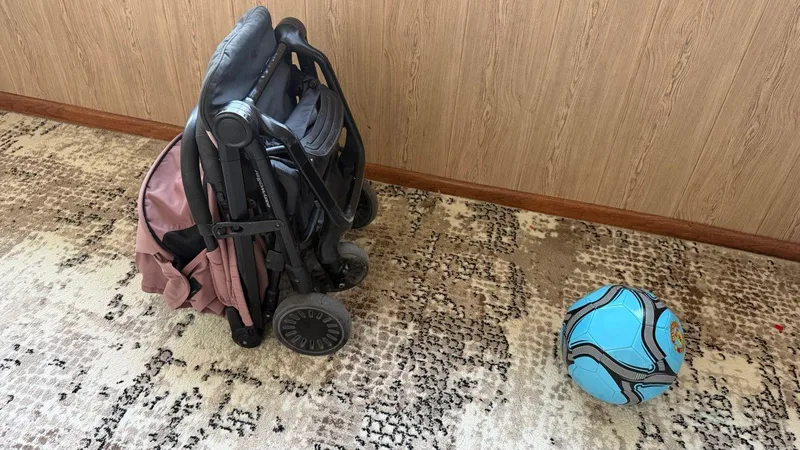 Easywalker bolalar aravachasi, yengil va qulay 7 Easywalker bolalar aravachasi, yengil va qulay 7