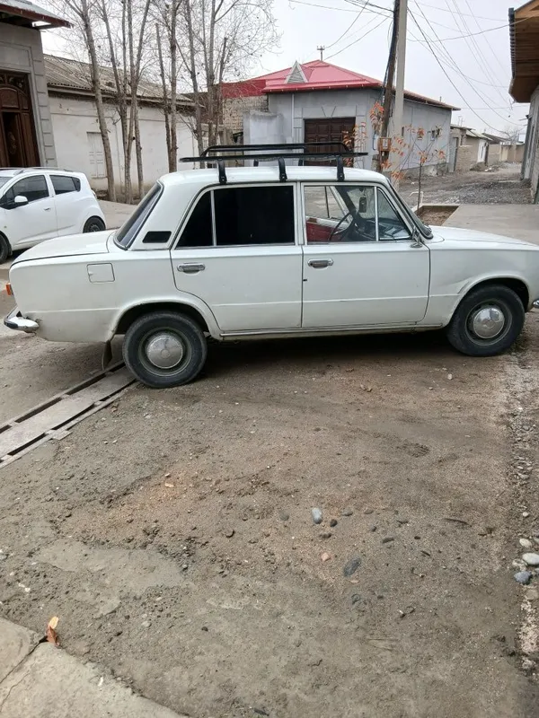 Vaz 21 11 holati yahshi turta balon yangi harajati yuq. 1