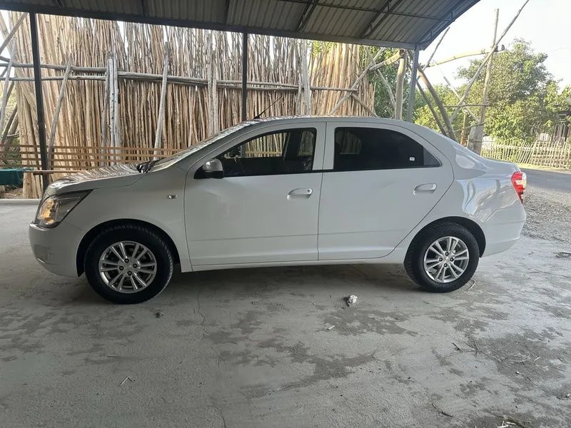 Chevrolet Cobalt 2