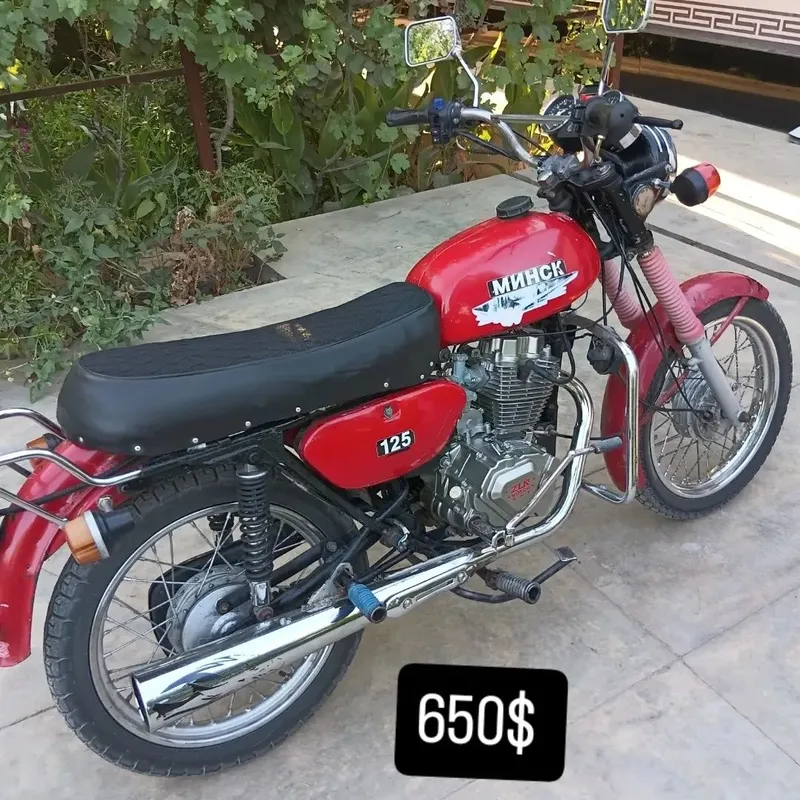 Minsk motosikl sotiladi. Holati yaxshi.150 mator qo'yilgan yangi 5 Minsk motosikl sotiladi. Holati yaxshi.150 mator qo'yilgan yangi 5