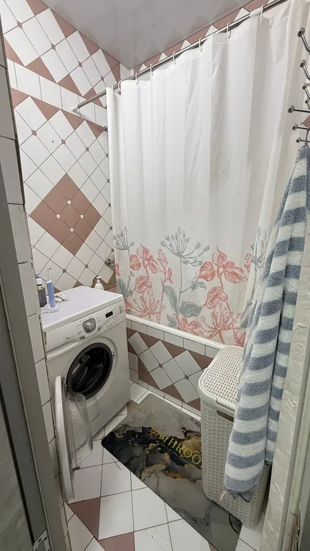 Продам 2 2х ком. на одном этаже 8