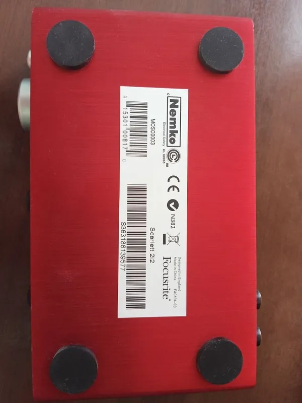 Продается звуковая карта Focusrite Scarlett 2i2 1st gen — фото 2