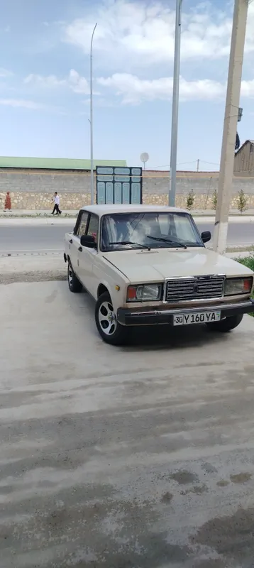Ваз 2107 сотилади 1995 йил 5