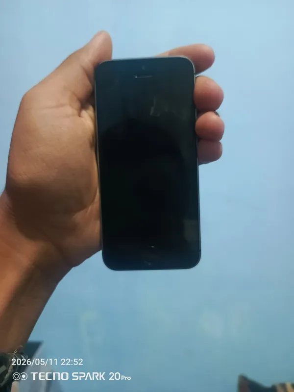 ayfon 5s sotiladi telefon aybi simkarta tushmaydi