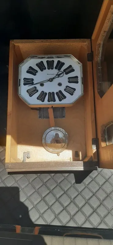 Продаётся часики антиквар ЯНТАР