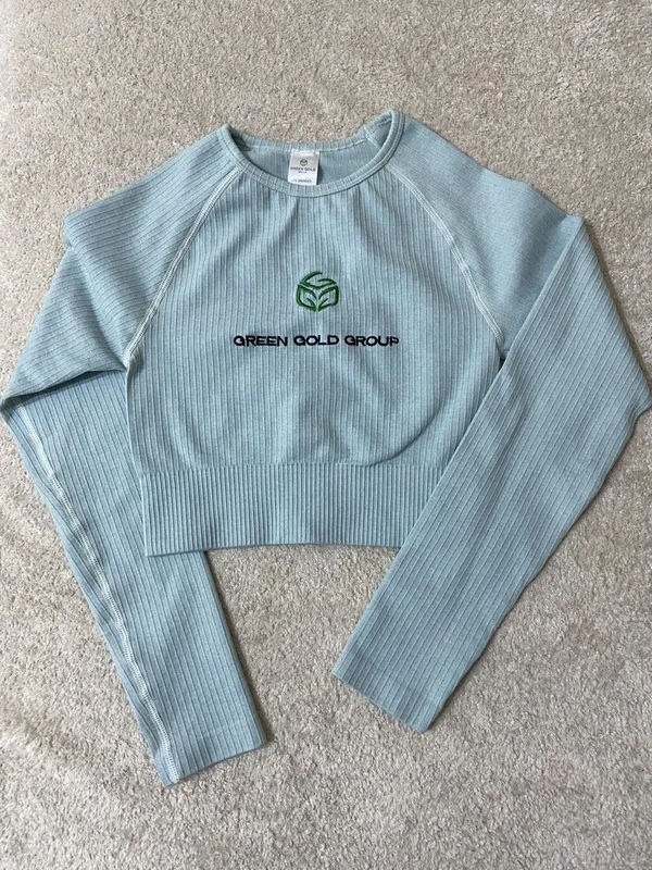 Спортивный комплект от бренда Green Gold Group