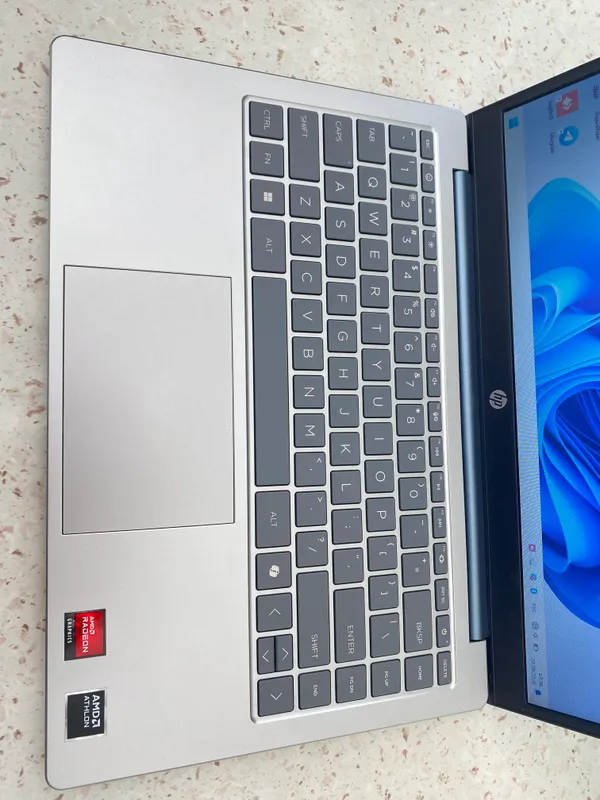 Ноутбук HP, 128 ГБ, 4 ГБ 2 Ноутбук HP, 128 ГБ, 4 ГБ 2