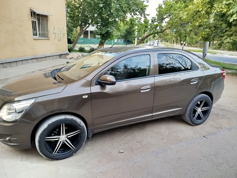 Автомобиль Cobalt 1