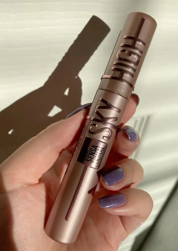 Maybelline Skyline tush 4