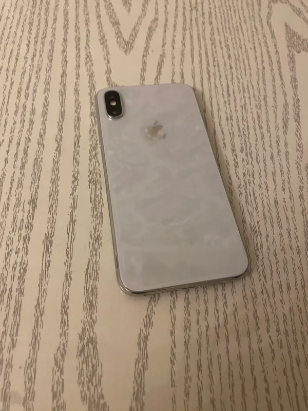 iPhone XS 64 ГБ 6 iPhone XS 64 ГБ 6