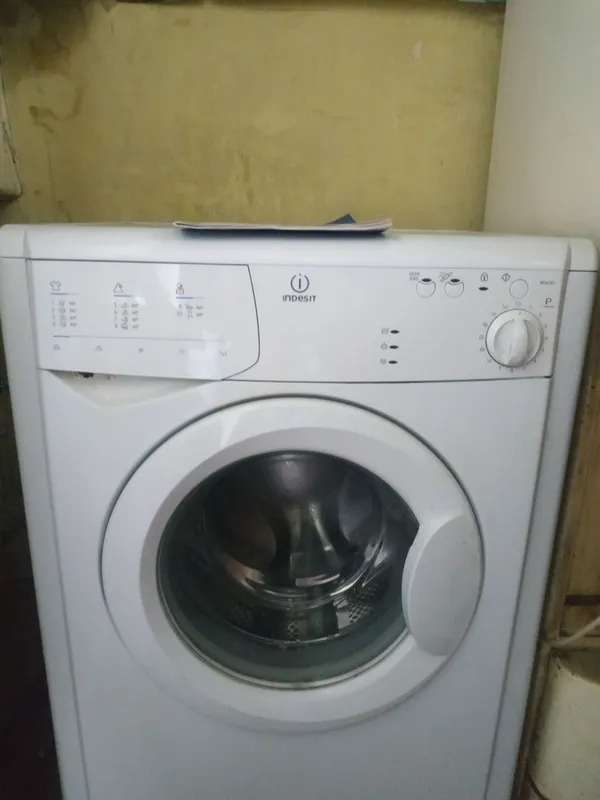 Стиральная машина,indesit 1