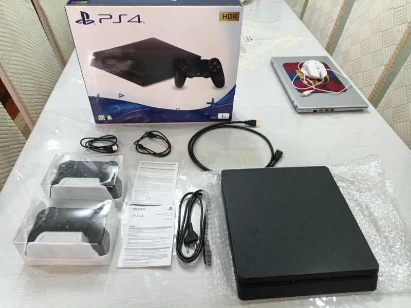 Play station 4 1