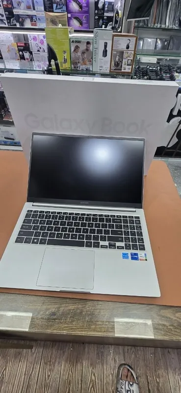 Samsung Galaxy Book 4 б/у 1