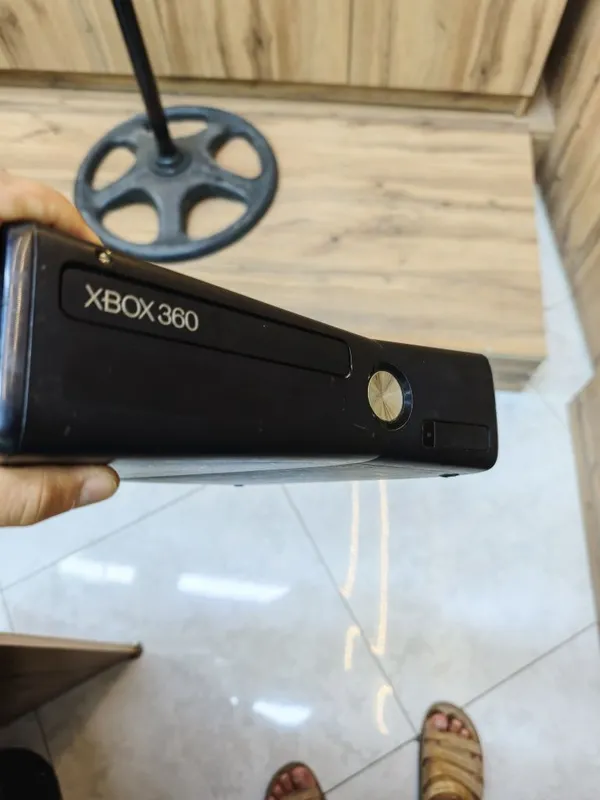 X box 360 slim 250 Гб 1