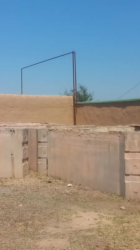 Betonkala sotiladi narxini kelishamiz 5 ta bor 1 tasi yarim 2 Betonkala sotiladi narxini kelishamiz 5 ta bor 1 tasi yarim 2