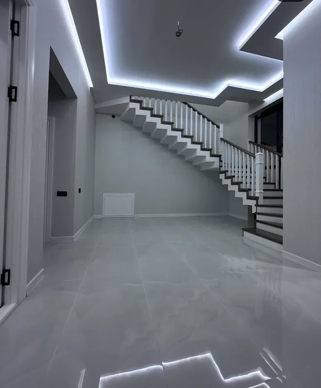 Tayyor uy sotladi 3