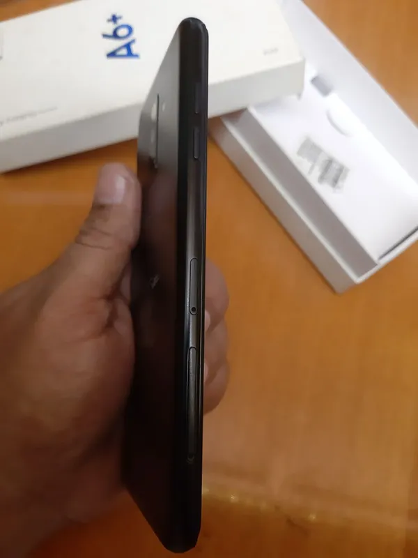 A6 + 2018 telefoni sotiladi.2simkarta.Halati yaxshi.Otprchatkslari zor — фото 4