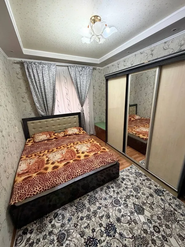 Срочно: в 9-м микрорайоне сдается вдоль дороги (2-комнатная) 1