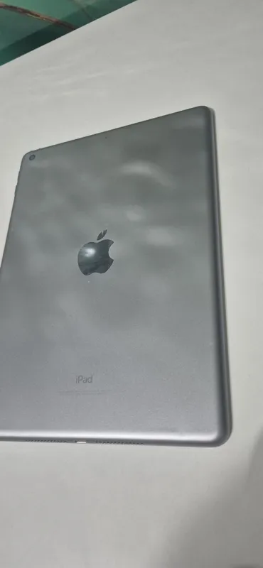 Ipad 5 space gray 96%yomks — фото 2