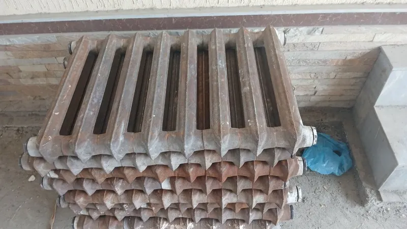 Чугун колодец, cho'yan lyuklar, radiatorlar, радиаторы, батарея — фото 5