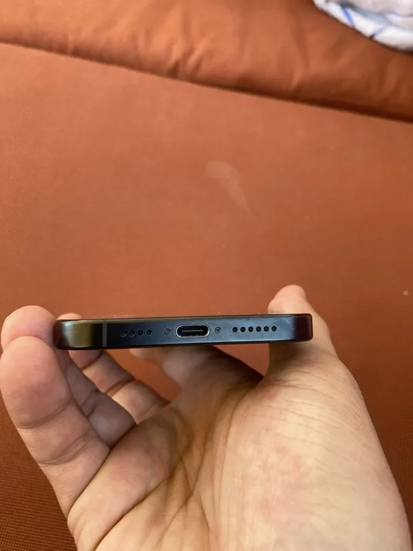 Iphone 16 Pro Max 256 GB MYWG3J/A 2