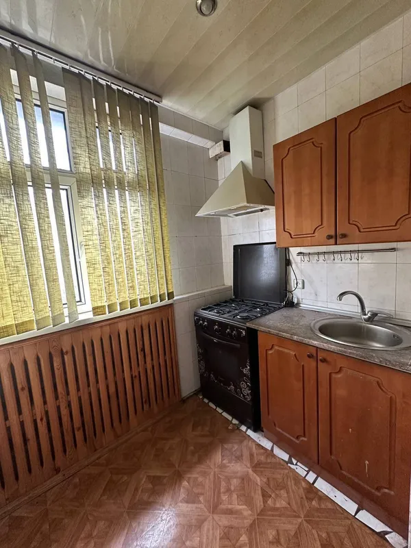 Продаётся 5-комнатная квартира, 110 м², 3/9, Мирабадский район 4