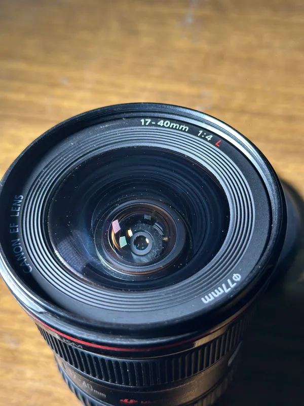 Sotiladi: Canon EF 17–40mm f/4L USM 1 Sotiladi: Canon EF 17–40mm f/4L USM 1