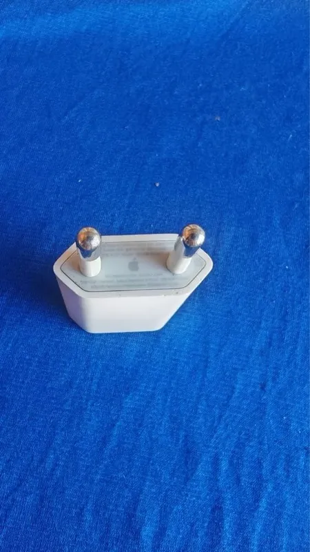 Оригинальный блок зарядки Apple 5W (USB) 1