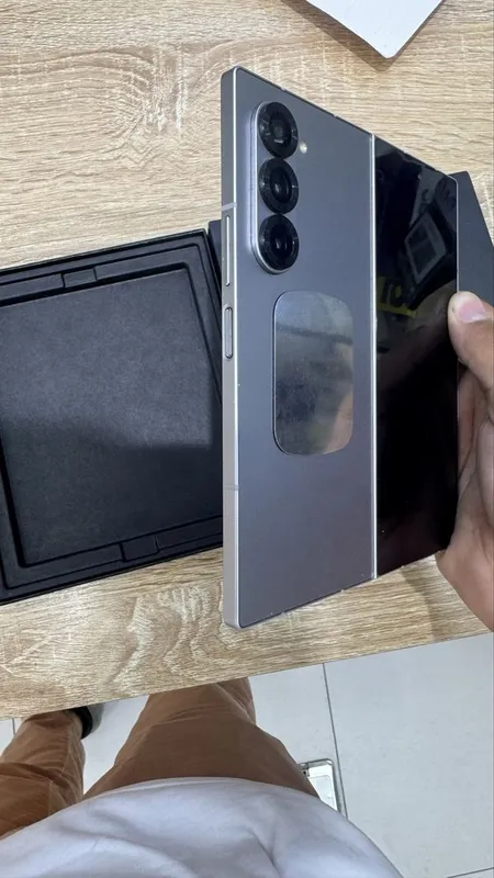 Samsung Z fold 6 2
