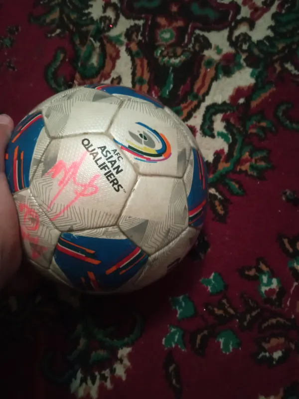 neftchi oyinchilariga qol qoydirilgan