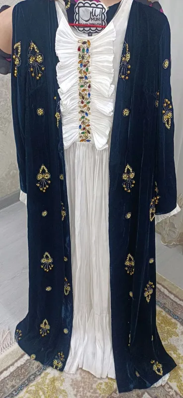 Abaya Baza Koylagi bilan Kelincha