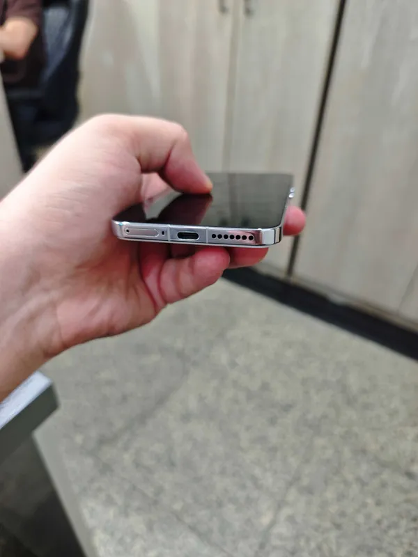 Продаётся Xiaomi 14 7 Продаётся Xiaomi 14 7