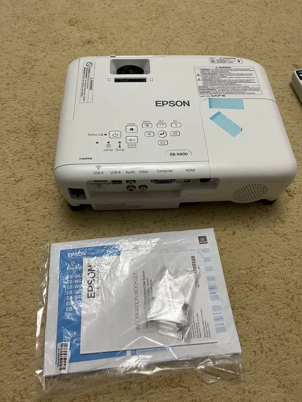 Проектор Epson 3 Проектор Epson 3