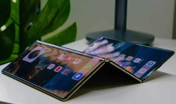Тройной складной смартфон Huawei Mate XT Ultimate Design Б.У 16/1ТБ 2
