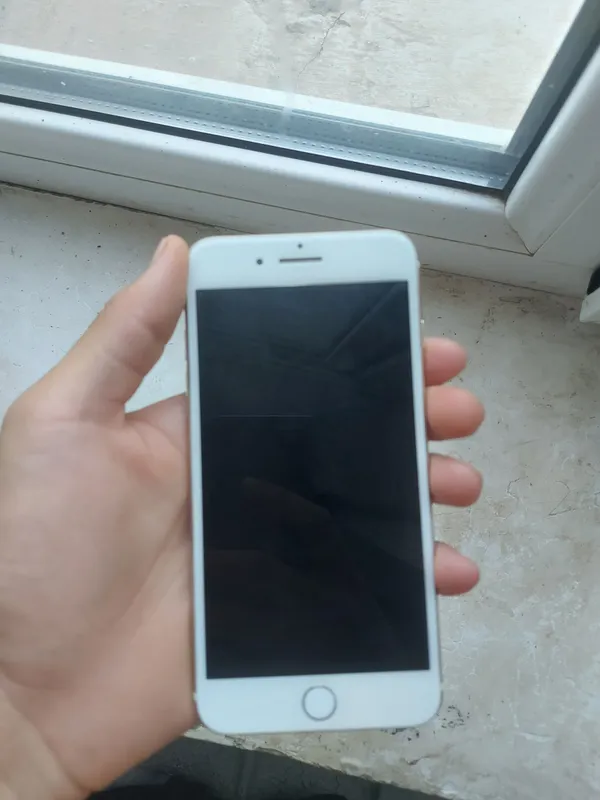 Iphone 7+ LL/A satiladi obmen bar