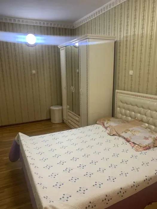 Аренда 2-комнатной квартиры, 70 м², 1/4 этаж (вторичка), Юнусабад-2, м. Юнусабад 3