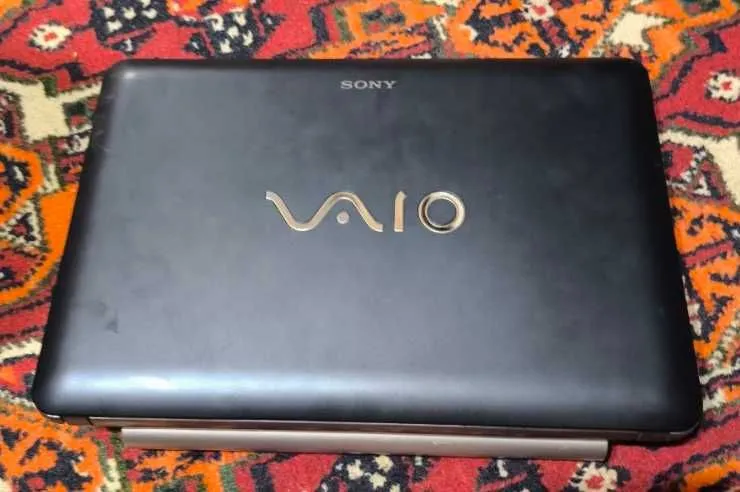 Продается оригинальный компактный ноутбук Sony Vaio в полном комплекте — фото 1