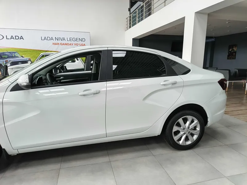 LADA Vesta Sedan — фото 1