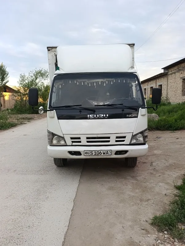 Isuzu 2015 6 ta gaz baloni kuzuv abshivka qilingan ishga tayyor