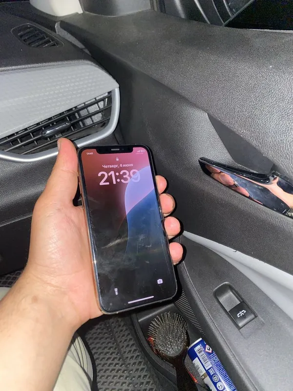 Iphone 11 pro gold — фото 1