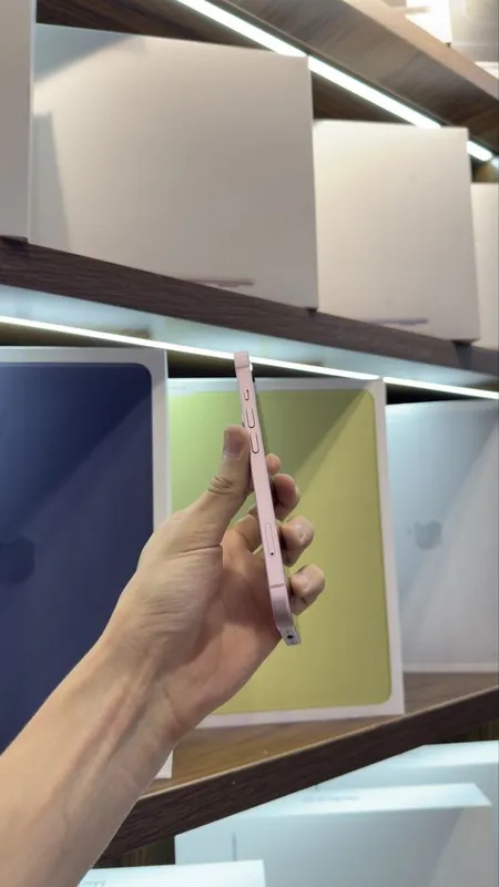 iphone 15 pink naxtka 3