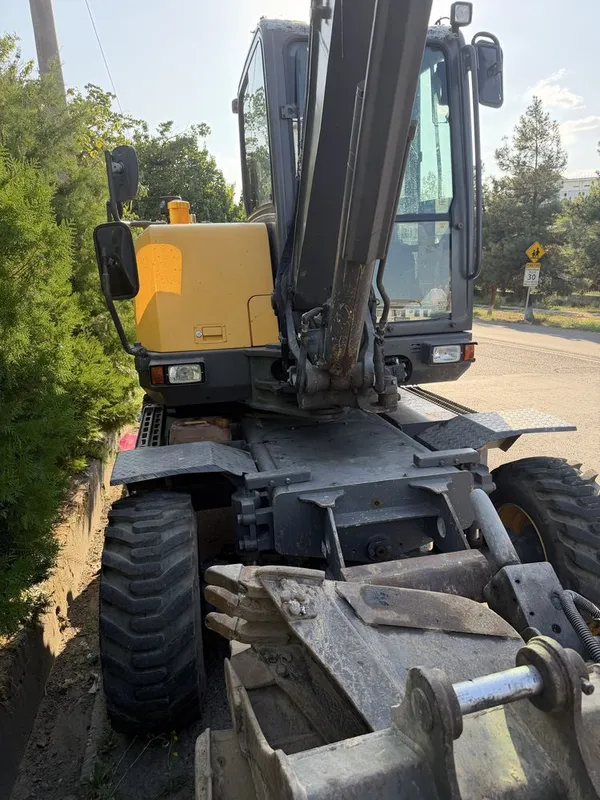 VOLVO EW60E 2020год 5600 моточас 3