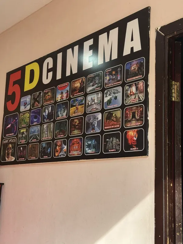 Attraksion 5D cinema sotiladi 4