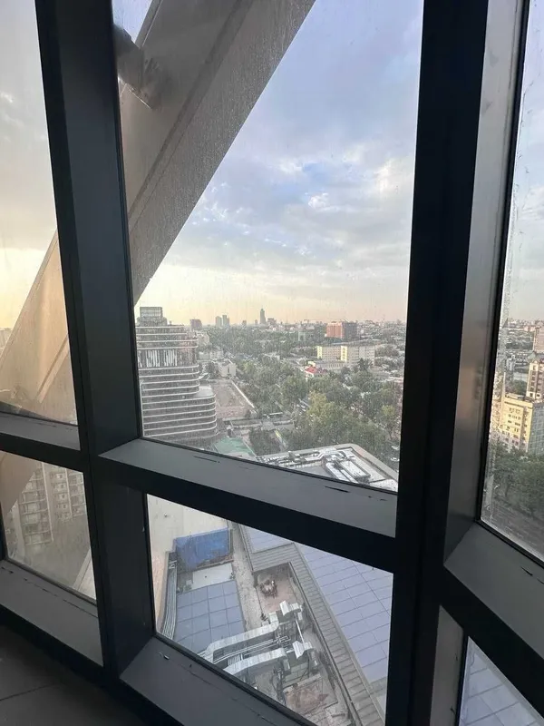 Сдается в аренду помещение в PIRAMIT TOWER! 6