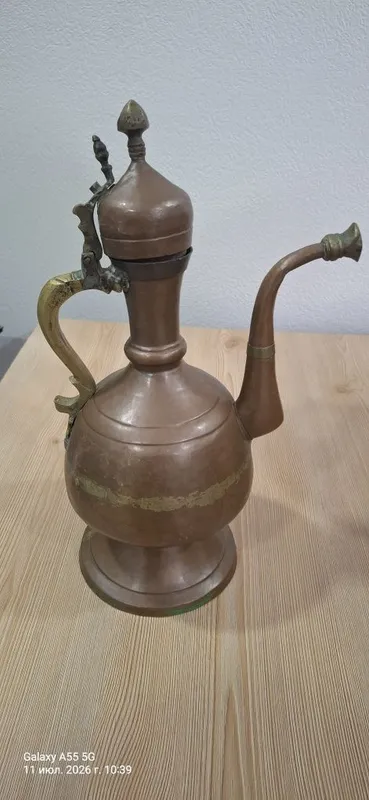 Старинный медный сосуд ручной чеканки. Антиквариат. 1